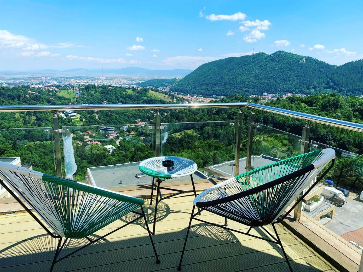 Seasons-Top Of The City Braşov Buitenkant foto