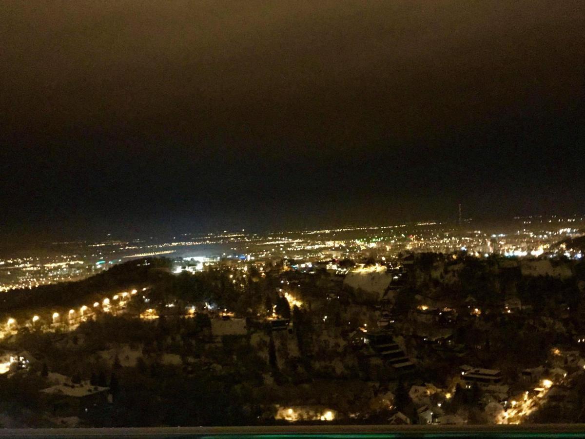 Seasons-Top Of The City Braşov Buitenkant foto